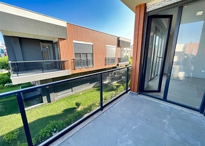 شقة 2 + 1 في حي إرمينيك أنطاليا 