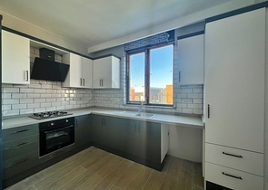 شقة 2 + 1 في حي إرمينيك أنطاليا 