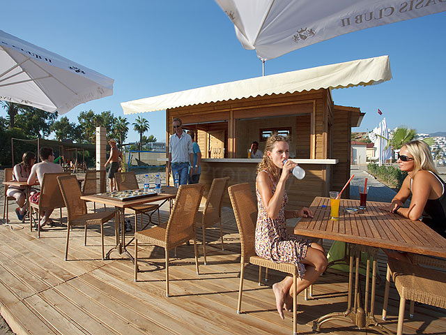 فيلات من الطراز الفاخر ضمن ارقى المجمعات في الانيا 