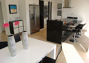 فيلات من الطراز الفاخر ضمن ارقى المجمعات في الانيا 