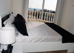 فيلات من الطراز الفاخر ضمن ارقى المجمعات في الانيا 