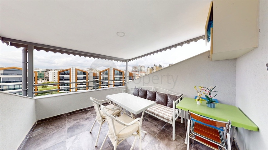 شقة دوبلكس 6 + 1 في حي أوندزالي - أنطاليا 