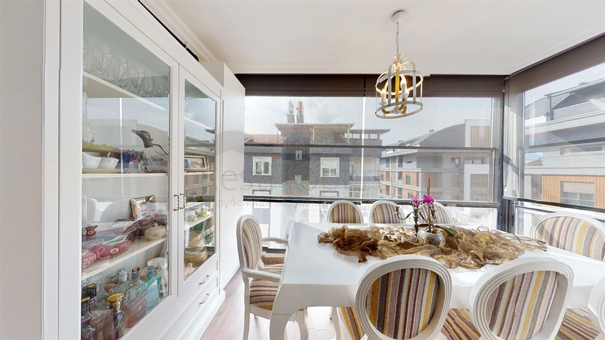 شقة دوبلكس 6 + 1 في حي أوندزالي - أنطاليا 