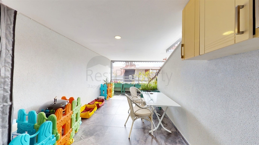 شقة دوبلكس 6 + 1 في حي أوندزالي - أنطاليا 