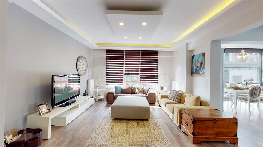 شقة دوبلكس 6 + 1 في حي أوندزالي - أنطاليا 