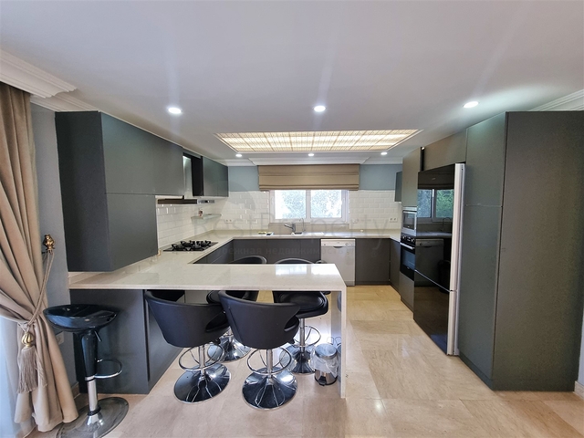 فيلا 4+1 في قادري-حي أنطاليا 