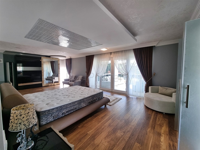 فيلا 4+1 في قادري-حي أنطاليا 