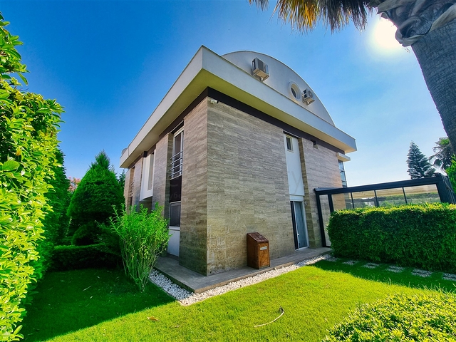 فيلا 4+1 في قادري-حي أنطاليا 