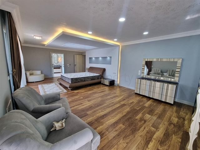 فيلا 4+1 في قادري-حي أنطاليا 