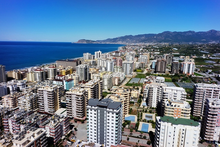 شقق فاخرة من قبل شركة البناء في منطقة محمودلار – ألانيا