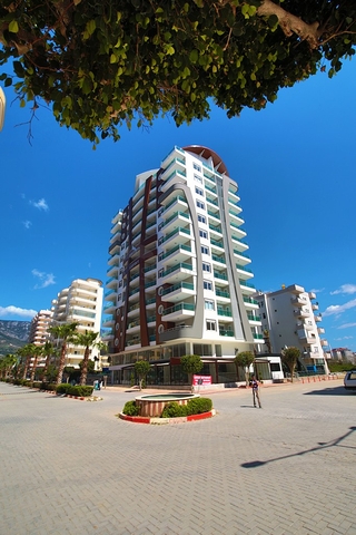 شقق فاخرة من قبل شركة البناء في منطقة محمودلار – ألانيا