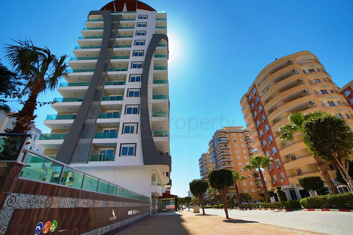 شقق فاخرة من قبل شركة البناء في منطقة محمودلار – ألانيا