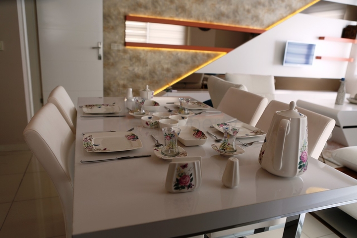 شقق فاخرة من قبل شركة البناء في منطقة محمودلار – ألانيا