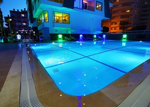 شقق فاخرة من قبل شركة البناء في منطقة محمودلار – ألانيا