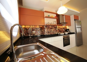 شقق فاخرة من قبل شركة البناء في منطقة محمودلار – ألانيا