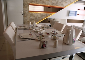 شقق فاخرة من قبل شركة البناء في منطقة محمودلار – ألانيا