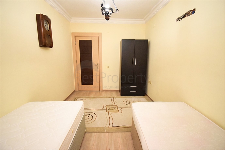 شقة دوبلكس 6 + 2 في وسط مدينة أنطاليا 