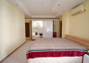 شقة دوبلكس 6 + 2 في وسط مدينة أنطاليا 