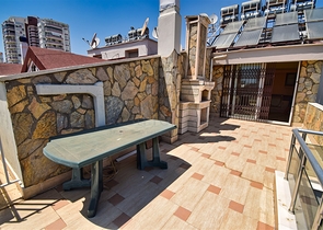 شقة دوبلكس 6 + 2 في وسط مدينة أنطاليا 