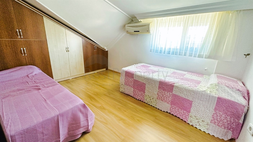 شقة دوبلكس 2 + 1 في كيمير - منطقة أنطاليا 