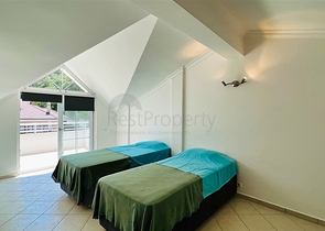 شقة دوبلكس 2 + 1 في كيمير - منطقة أنطاليا 