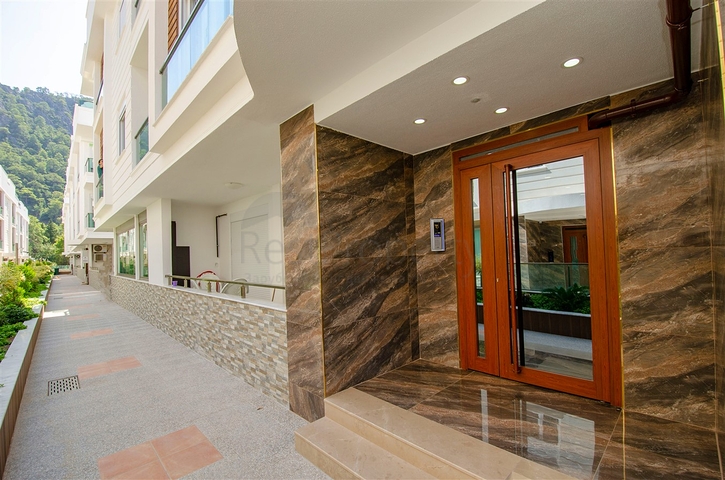 شقة 1+1 في ساريسو-حي أنطاليا 