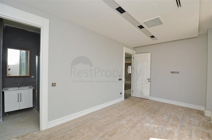 فلل 4 + 1 في دوشيميالتي-منطقة أنطاليا 