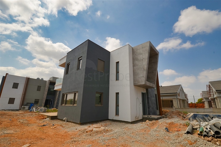 فلل 4 + 1 في دوشيميالتي-منطقة أنطاليا 