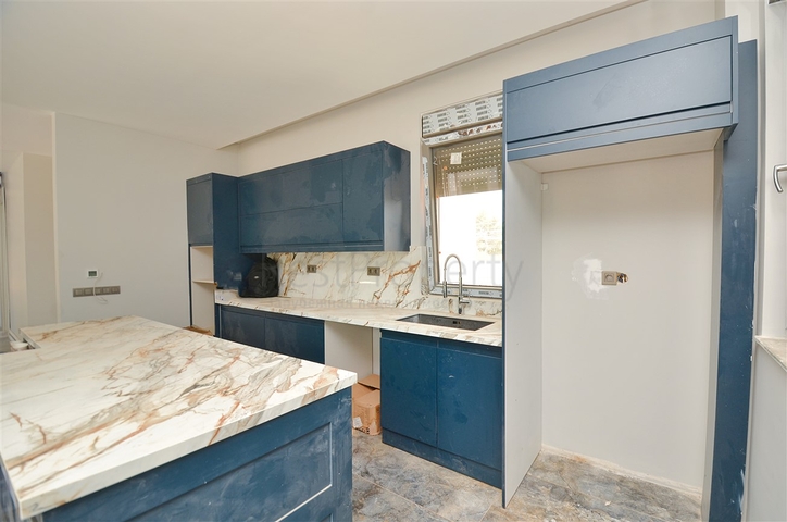 فلل 4 + 1 في دوشيميالتي-منطقة أنطاليا 