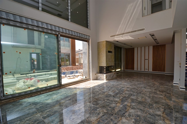 فلل 4 + 1 في دوشيميالتي-منطقة أنطاليا 