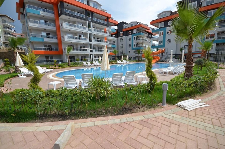 شقق فاخرة في مجمع سكني رائع في منطقة كاستل – ألانيا 