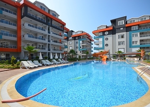 شقق فاخرة في مجمع سكني رائع في منطقة كاستل – ألانيا 