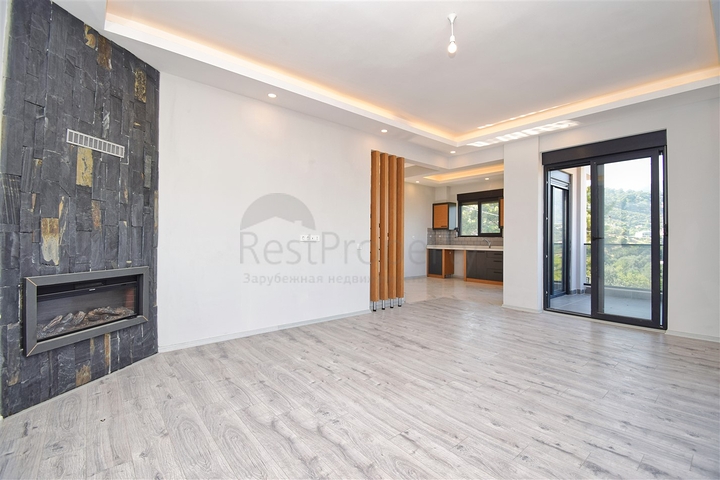 فيلا 3+2 في جيكبير-حي أنطاليا 