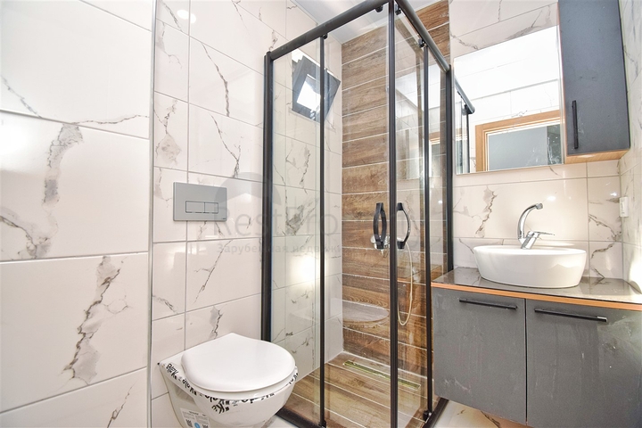 فيلا 3+2 في جيكبير-حي أنطاليا 