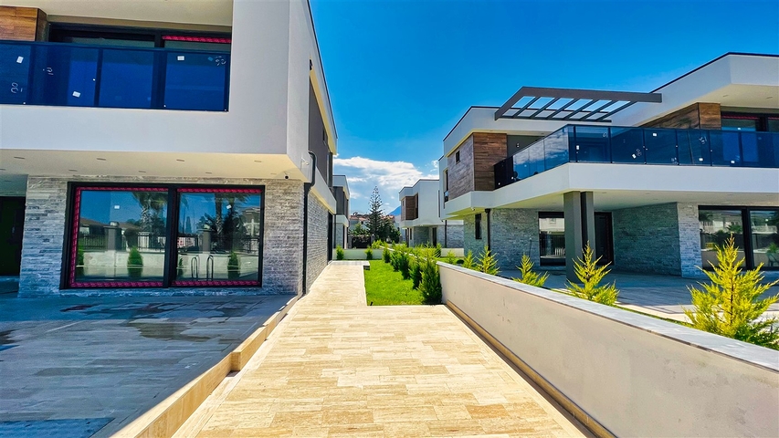 فيلا رائعة 4 + 1 في كيمير-منطقة أنطاليا 