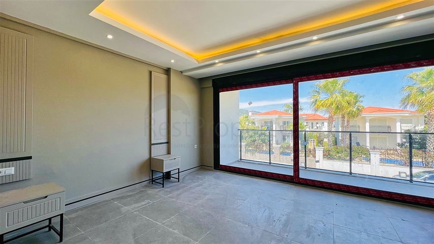 فيلا رائعة 4 + 1 في كيمير-منطقة أنطاليا 