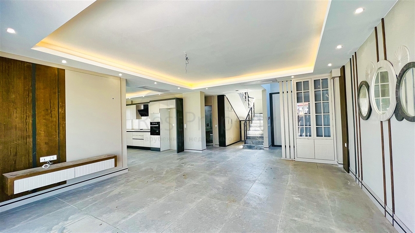 فيلا رائعة 4 + 1 في كيمير-منطقة أنطاليا 