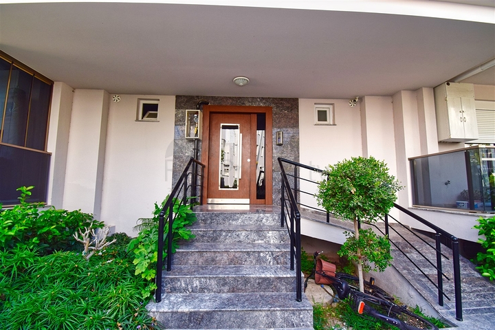 شقة دوبلكس 3+2 في حي البرسيمون-أنطاليا 