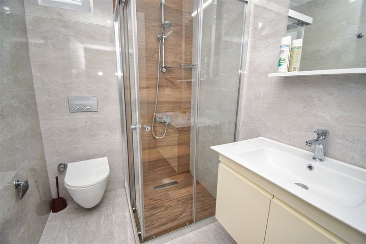 شقة دوبلكس 3+2 في حي البرسيمون-أنطاليا 