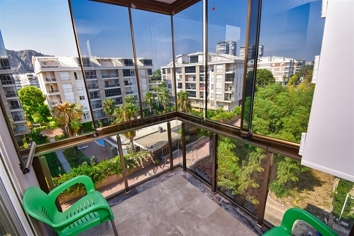 شقة دوبلكس 3+2 في حي البرسيمون-أنطاليا 