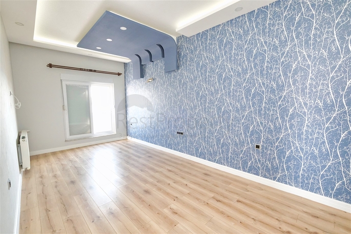 شقة دوبلكس 4 + 1 في وسط مدينة أنطاليا 