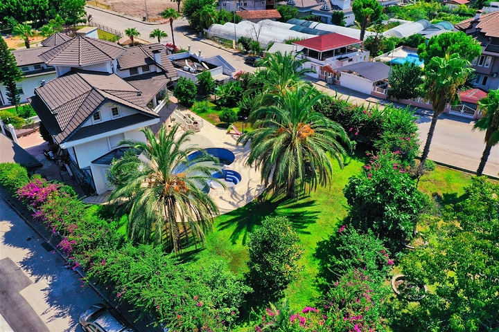 فيلا 7+1 في كيمير-منطقة أنطاليا 