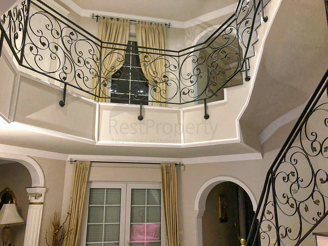 فيلا 7+1 في كيمير-منطقة أنطاليا 