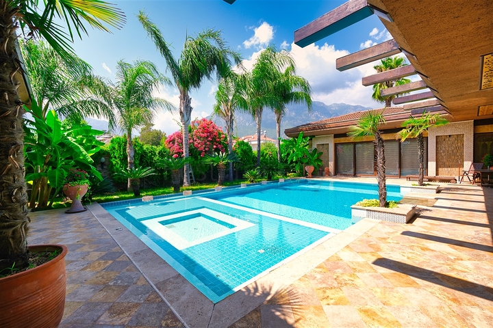 فيلا 5+1 في كيمير-منطقة أنطاليا 