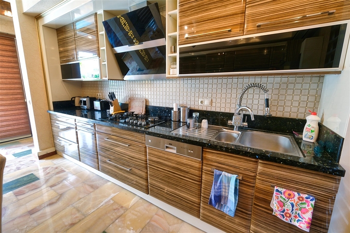 فيلا 5+1 في كيمير-منطقة أنطاليا 