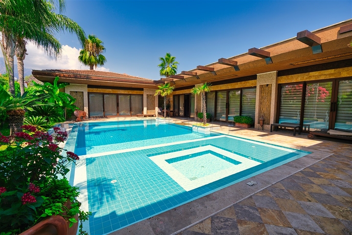 فيلا 5+1 في كيمير-منطقة أنطاليا 