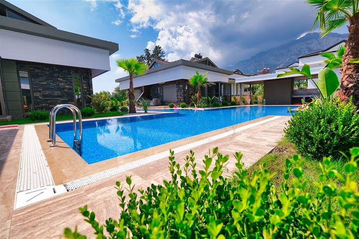  تاون هاوس 3 + 1 في كيمير - منطقة أنطاليا 