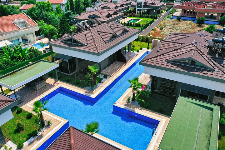  تاون هاوس 3 + 1 في كيمير - منطقة أنطاليا 