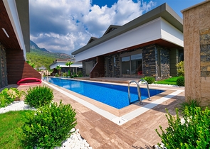  تاون هاوس 3 + 1 في كيمير - منطقة أنطاليا 