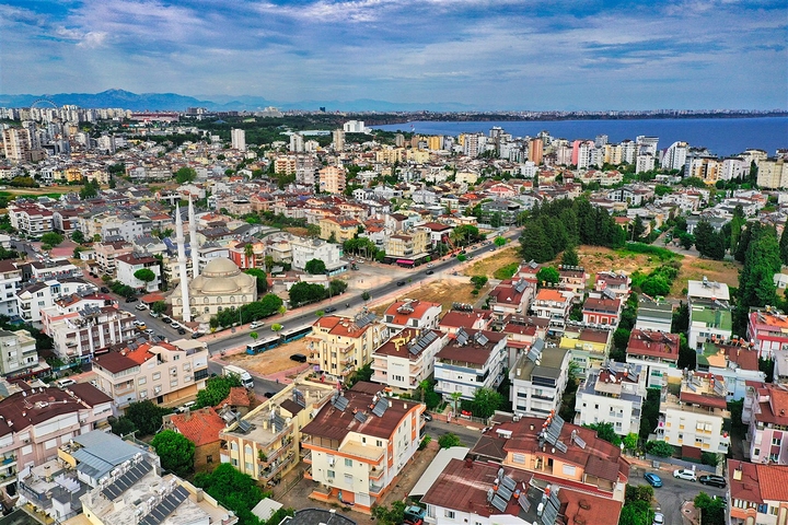 شقة 3 + 1 في منطقة كوشكافاجي السكنية - أنطاليا 